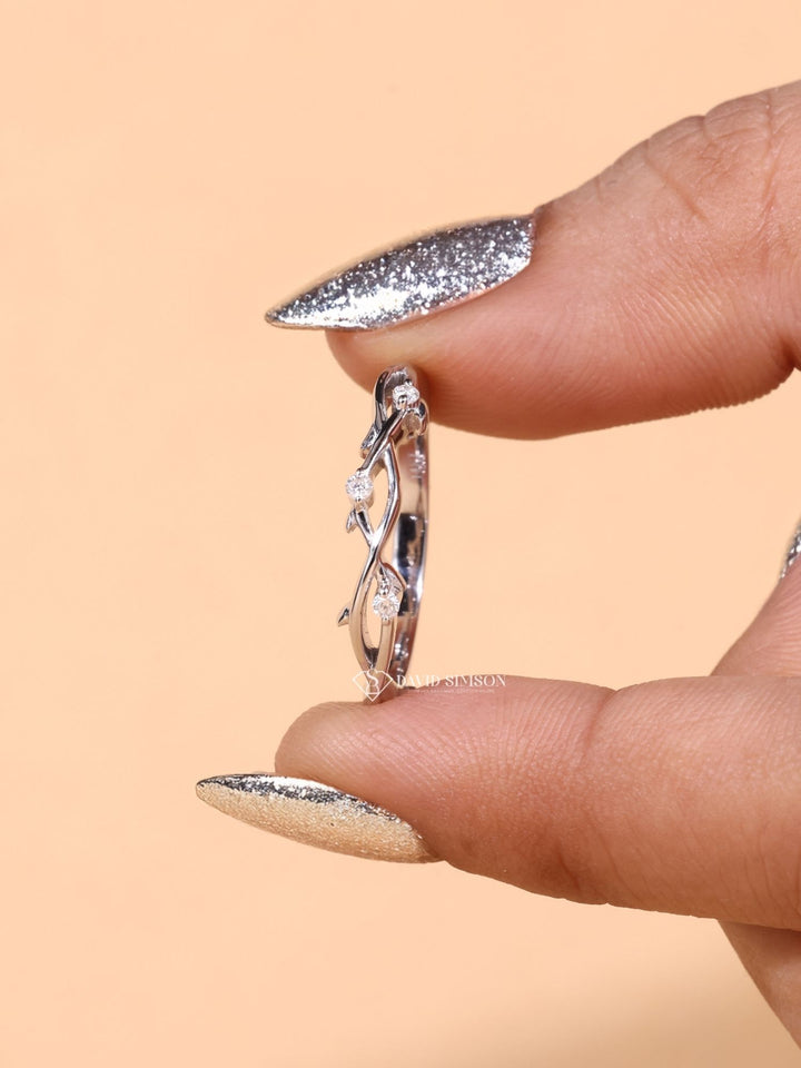 Round Cut Moissanite Diamond Twig Wedding Band