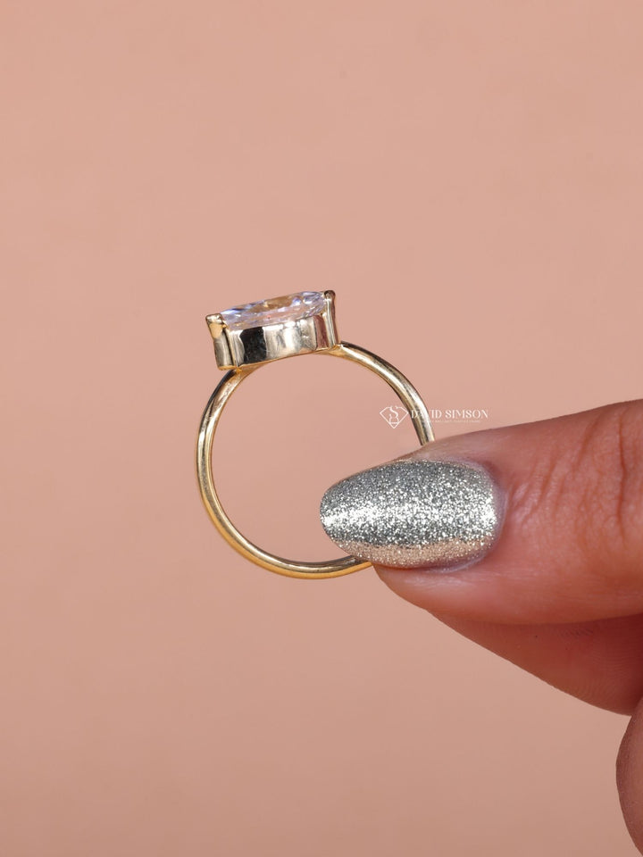 1.0CT-3.0CT East West Marquise Cut Moissanite Unique Diamond Engagement Ring