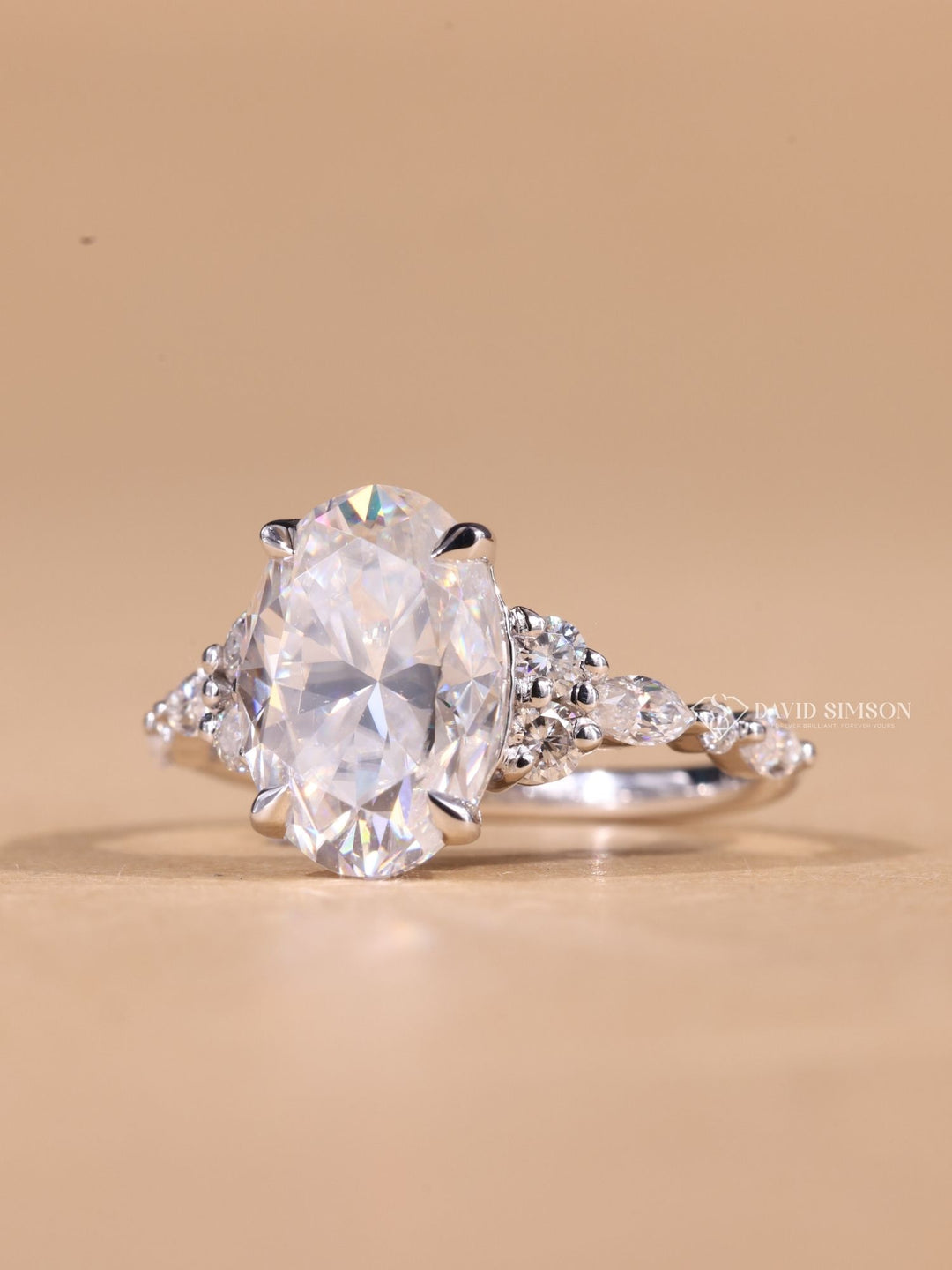3.0CT-4.0CT Oval Cut Moissanite Cluster Diamond Engagement Ring