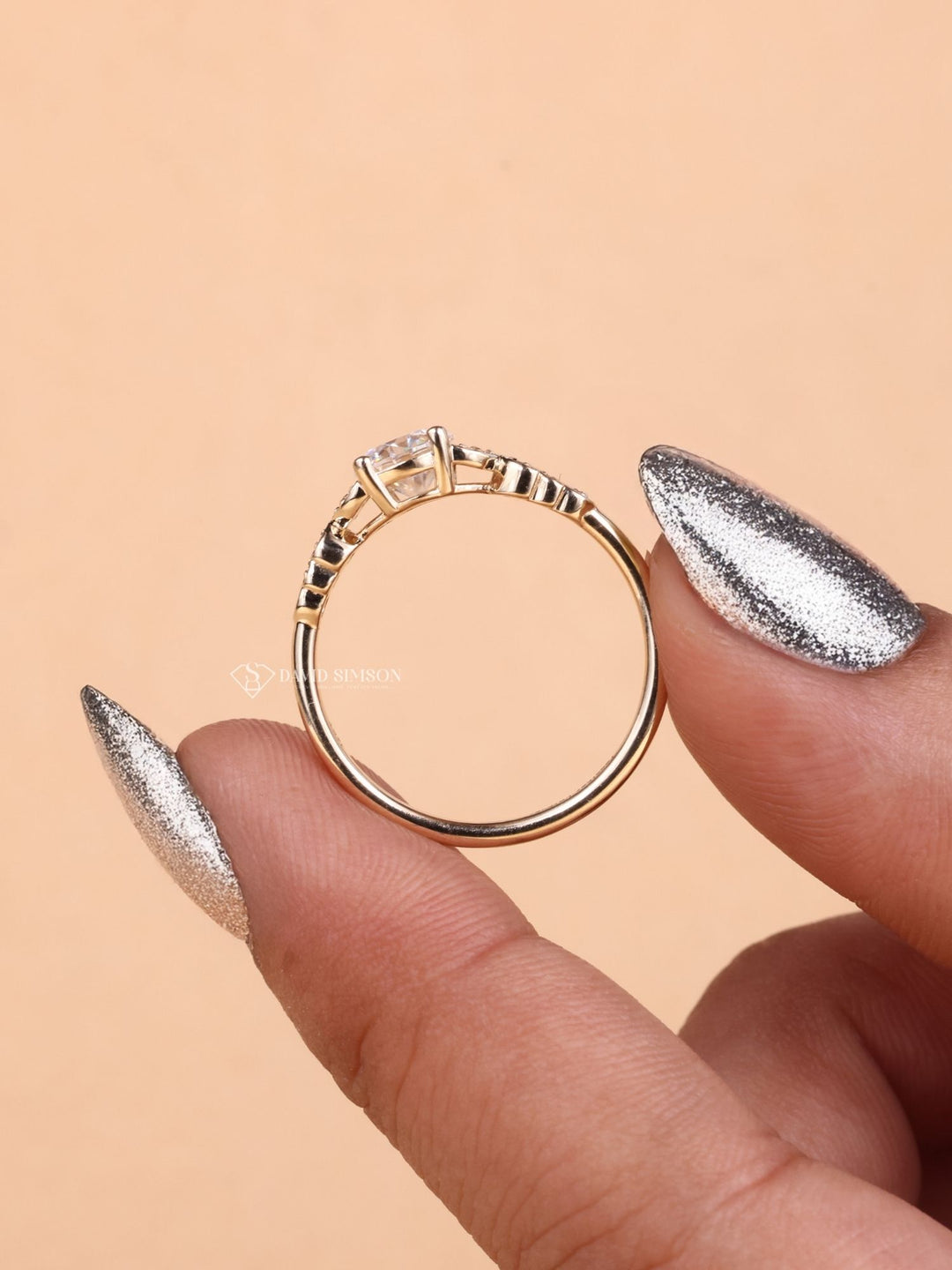 1.0CT-2.0CT Round Cut Moissanite Vintage Milgrain Pave Diamond Engagement Ring