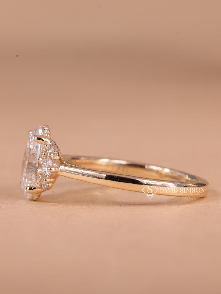 1.0CT-2.0CT Oval Cut Moissanite Diamond Cluster Engagement Ring for Her