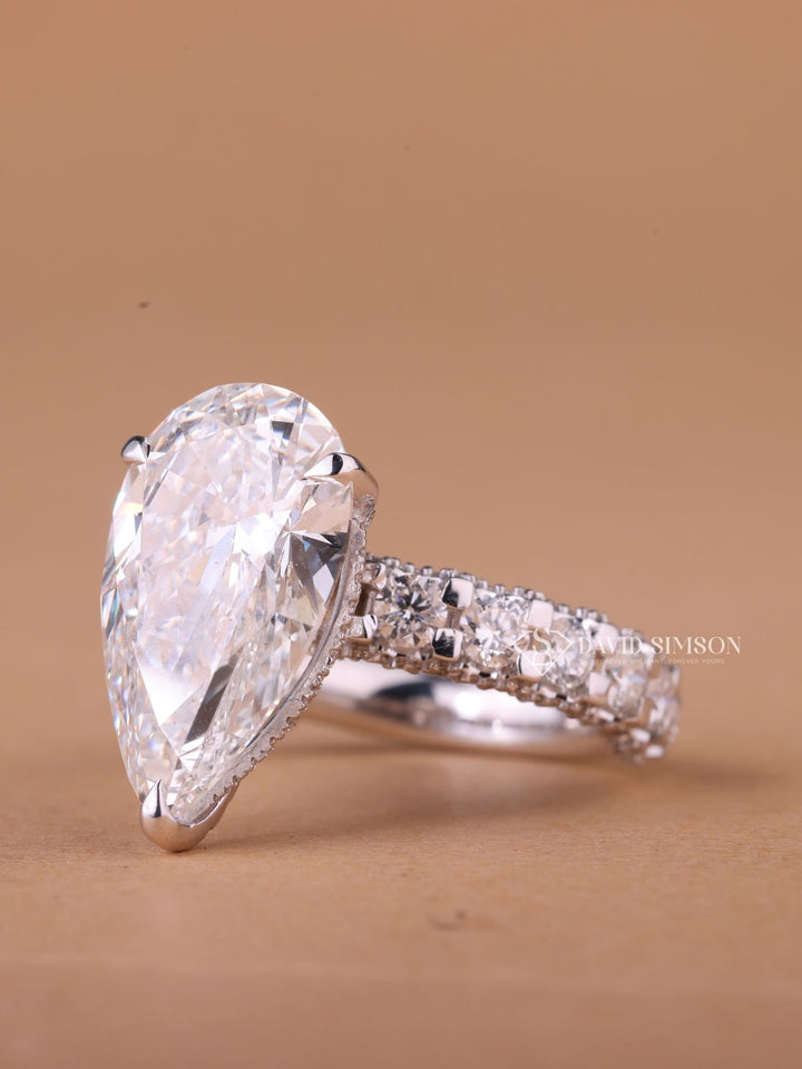 5.0CT-7.0CT Pear Cut Moissanite Diamond Hidden Halo & Unique Pave Engagement Ring