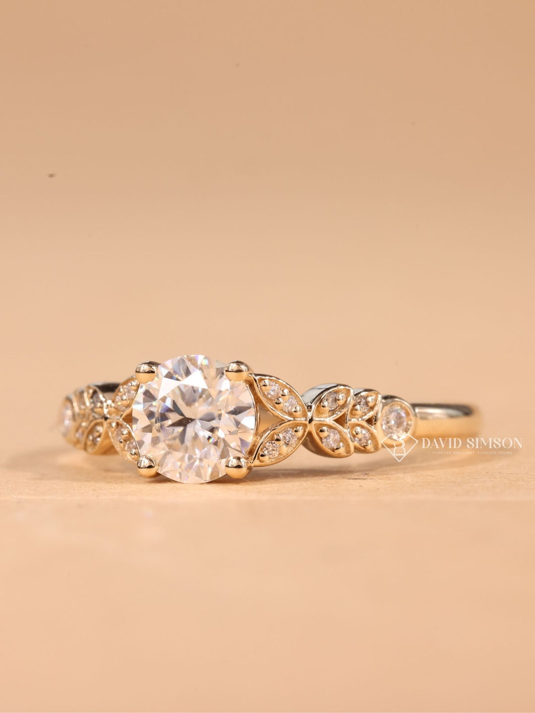 1.0CT-2.0CT Round Cut Moissanite Vintage Milgrain Pave Diamond Engagement Ring