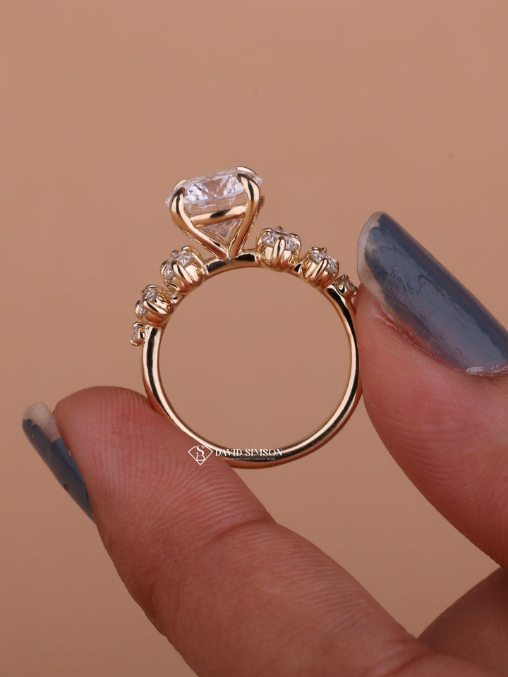 2.0CT-3.0CT Round Portuguese Cut Moissanite Diamond Unique Cluster Engagement Ring
