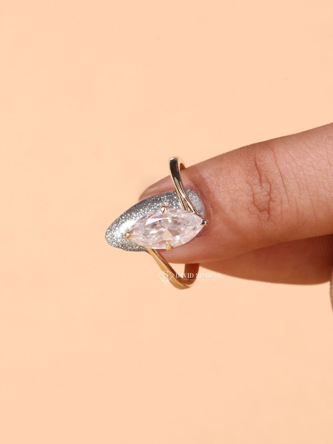 1.0CT-3.0CT Marquise Cut Moissanite Bypass Diamond Engagement Ring