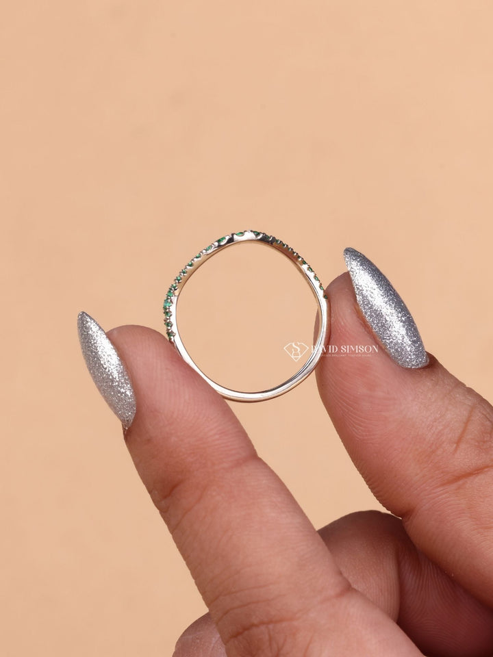 Green Round Cut Moissanite Diamond Curved Half Eternity Wedding Band