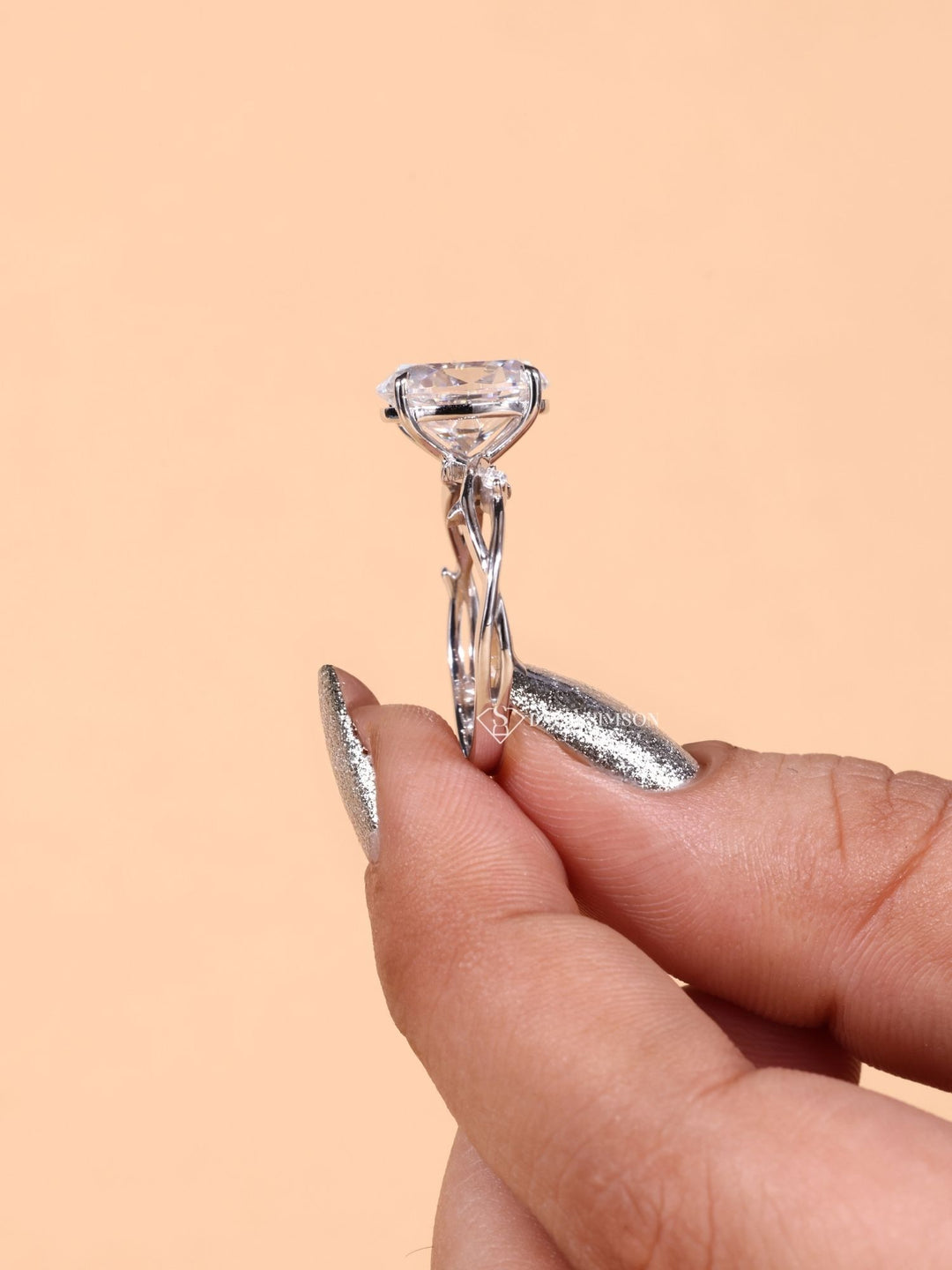 1.50CT-2.50CT Oval Cut Moissanite Nature Inspired Diamond Engagement Ring