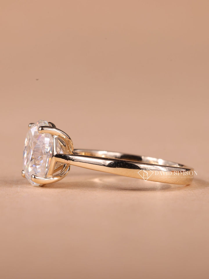 2.0CT-3.0CT Oval Cut Moissanite Diamond Solitaire Engagement Ring