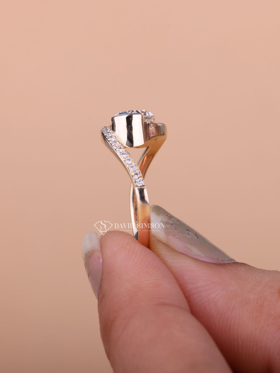 2.0CT-3.0CT East West Oval Cut Moissanite Diamond Bypass Pave Engagement Ring