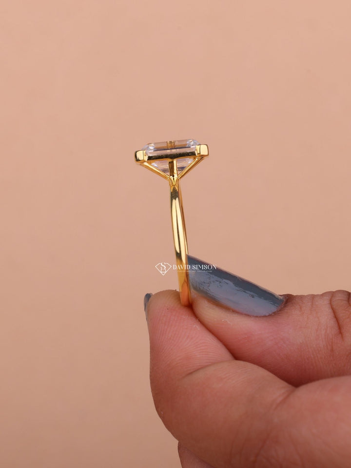 3.0CT-5.0CT Half Bezel Set Emerald Cut Moissanite Diamond Engagement Ring