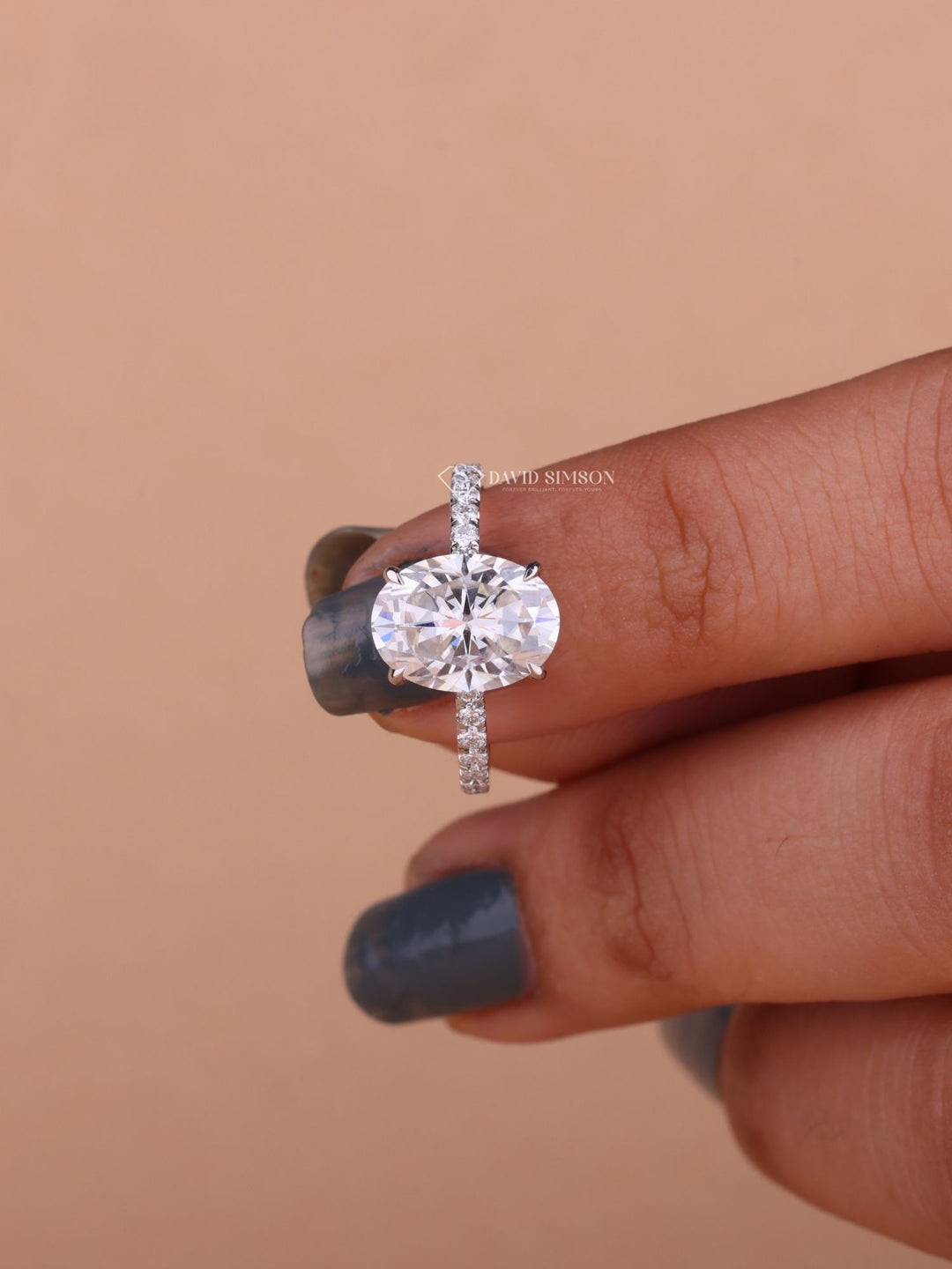 2.50CT-3.50CT Oval Cut Moissanite Hidden Halo Diamond Engagement Ring