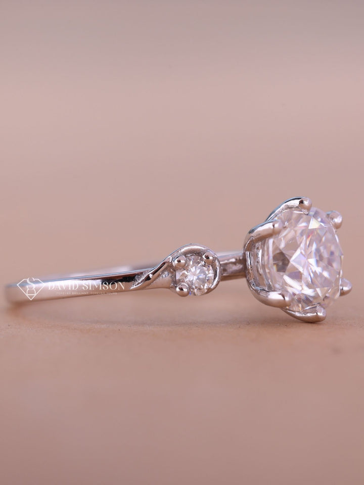 1.0CT-2.0CT Cushion Cut Moissanite Unique Three Stone Diamond Engagement Ring