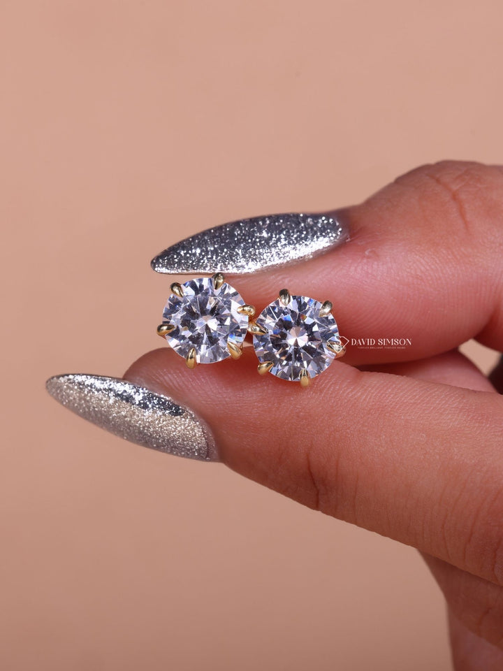 Round Cut Moissanite Diamond Stud Earrings for Her