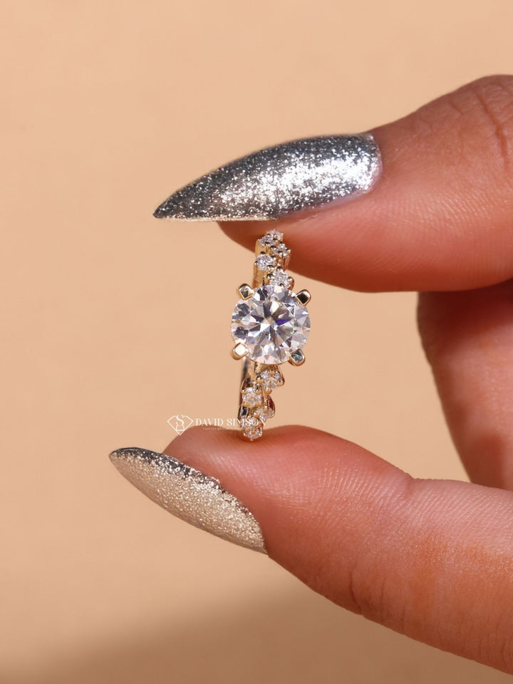 1.0CT-2.0CT Round Cut Moissanite Zig Zag Style Diamond Engagement Ring