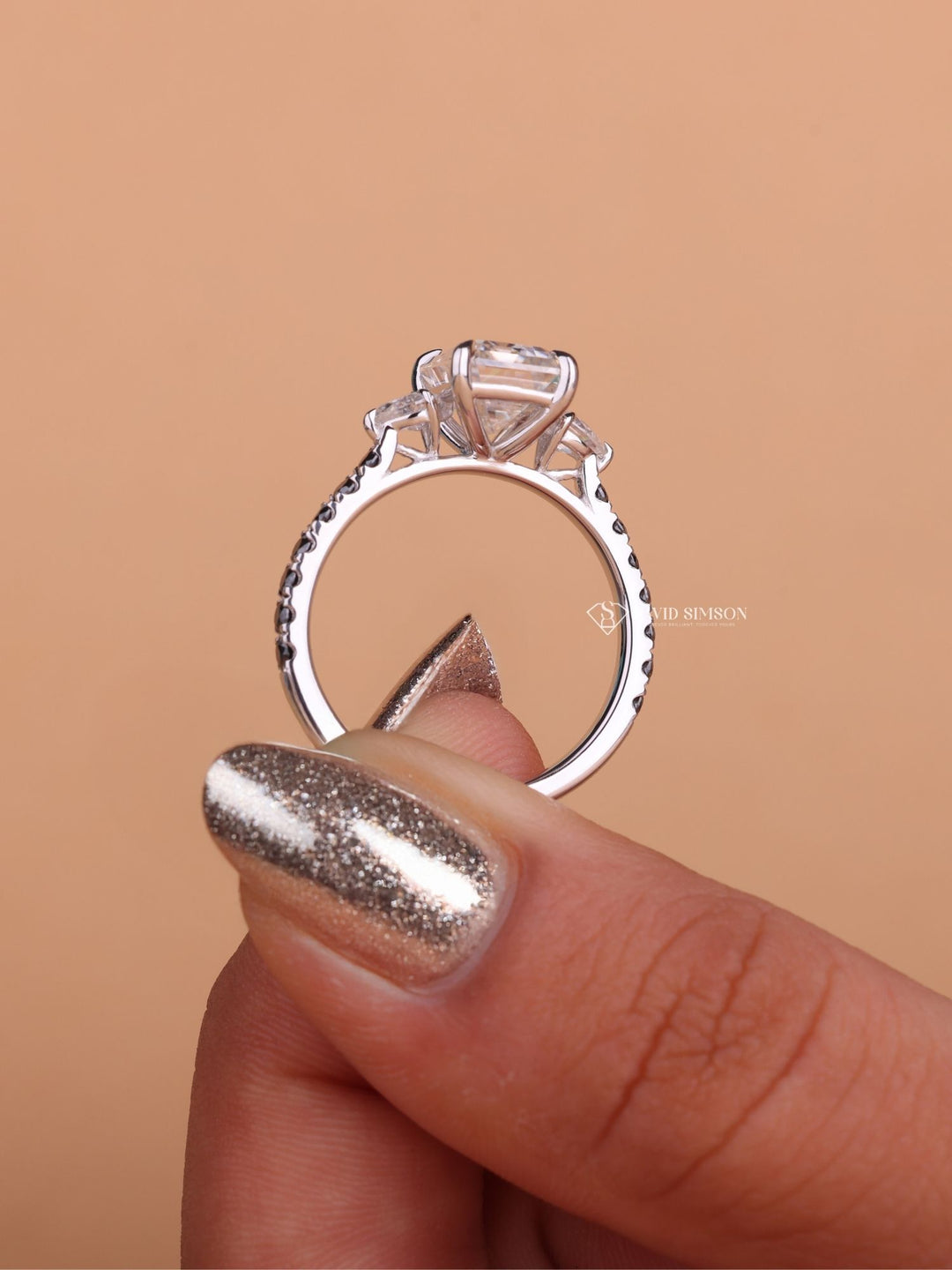 2.50CT-3.50CT Emerald Cut Moissanite Diamond Three Stone Engagement Ring