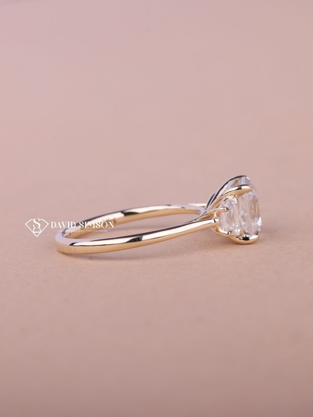 1.0CT-2.0CT Asscher Cut Three Stone Moissanite Diamond Engagement Ring