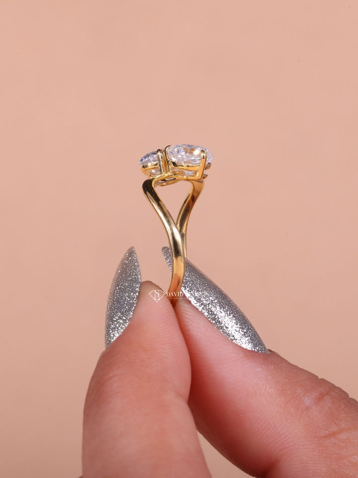 1.50CT Oval & 1.0CT Cushion Cut Moissanite Toi et Moi Diamond Engagement Ring