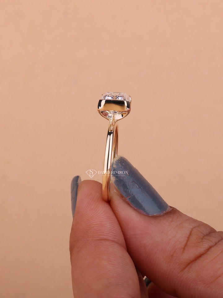 2.0CT-3.0CT East West Emerald Cut Moissanite Diamond Half Bezel Engagement Ring