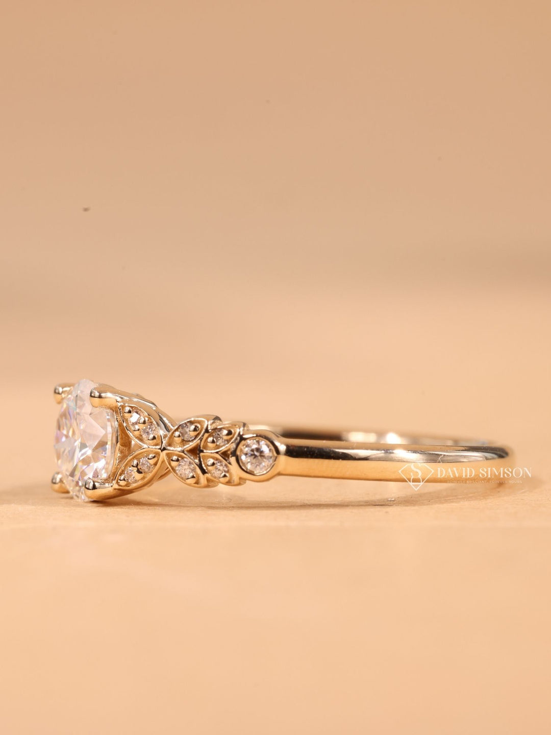 1.0CT-2.0CT Round Cut Moissanite Vintage Milgrain Pave Diamond Engagement Ring