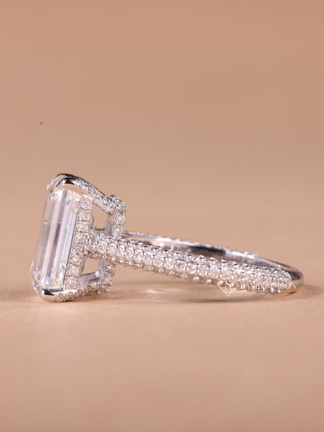 4.0CT-6.0CT Emerald Cut Moissanite Hidden Halo Diamond Pave Engagement Ring