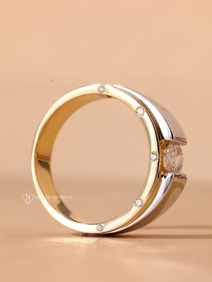 Round Cut Moissanite Diamond Unique Men's Wedding Ring