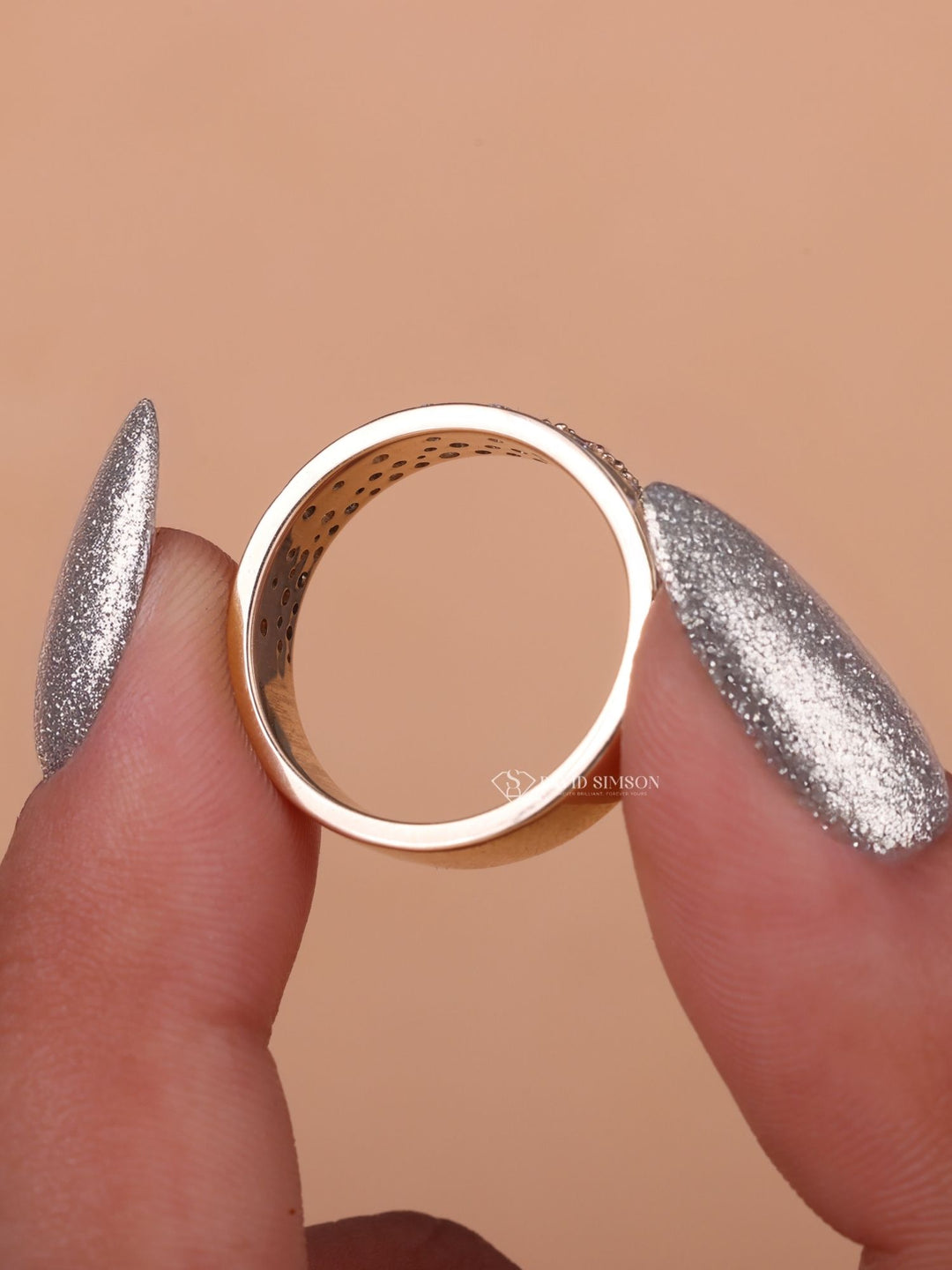 Round Cut Moissanite Diamond Flush Setting Wedding Band