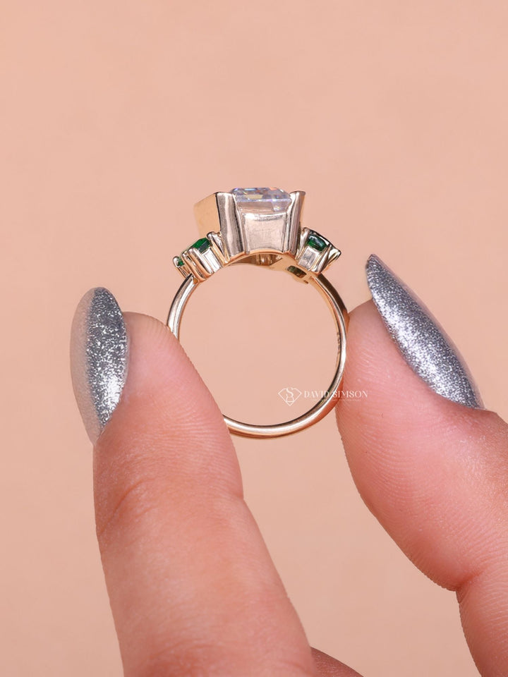 4.0CT-5.0CT Emerald Cut Moissanite Diamond Three Stone Engagement Ring