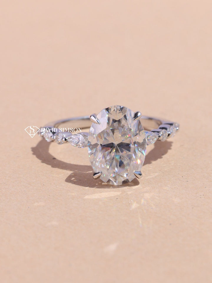 3.50CT-4.50CT Oval Cut Moissanite Hidden Halo Diamond Engagement Ring