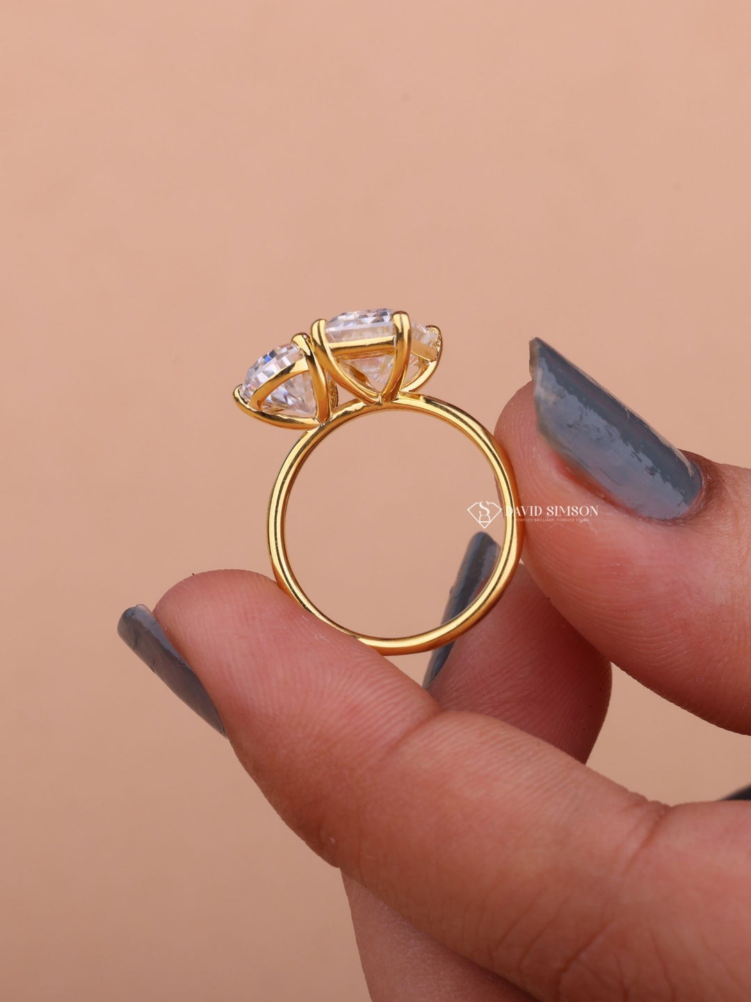 3.0CT Emerald & 2.50CT Pear Cut Moissanite Diamond Toi et Moi Engagement Ring