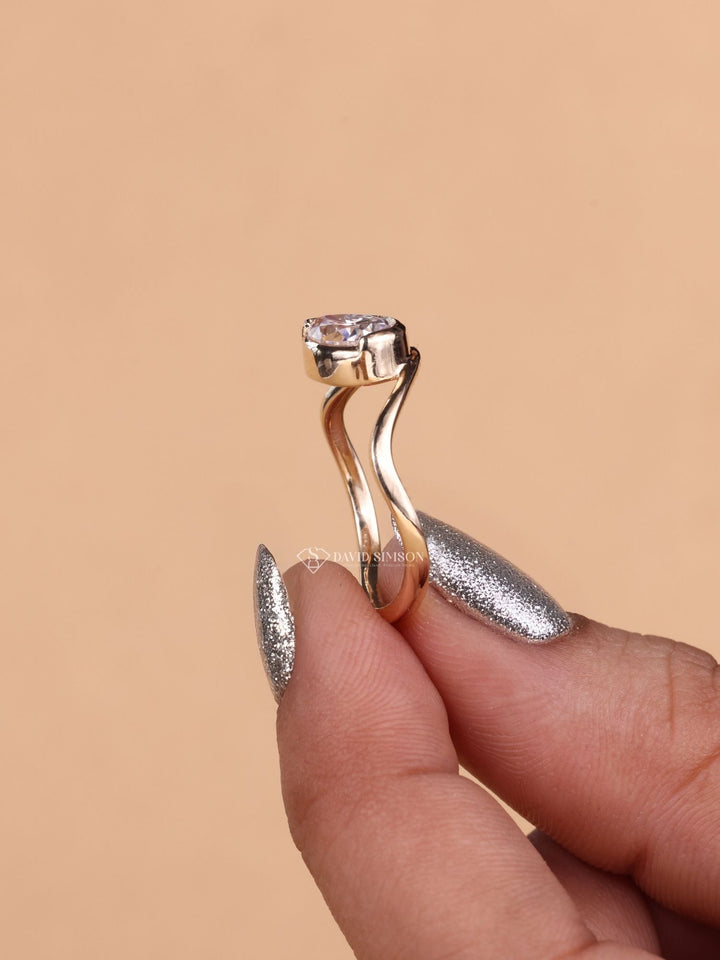 1.50CT-2.50CT Bezel Set Pear Cut Moissanite Diamond Engagement Ring