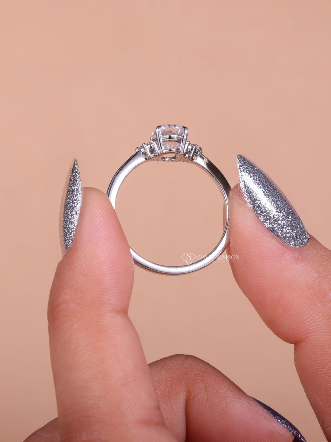 1.0CT-2.0CT Oval Cut Moissanite Diamond Cluster Engagement Ring