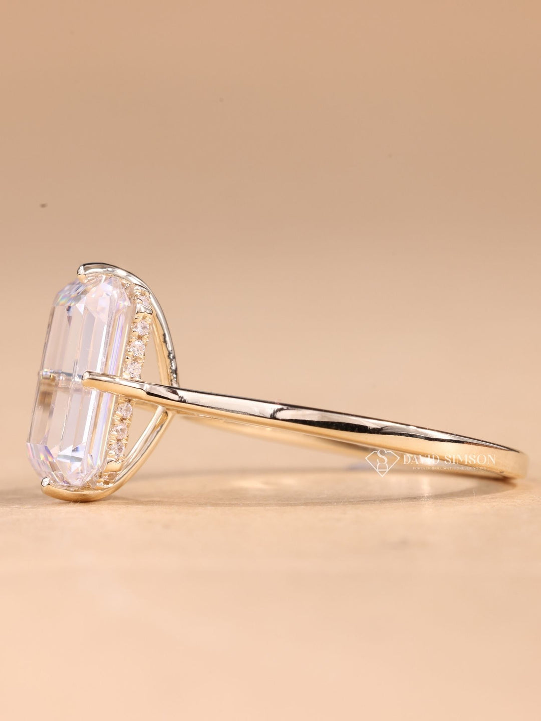 5.0CT-6.0CT Emerald Cut Moissanite Hidden Halo Diamond Engagement Ring