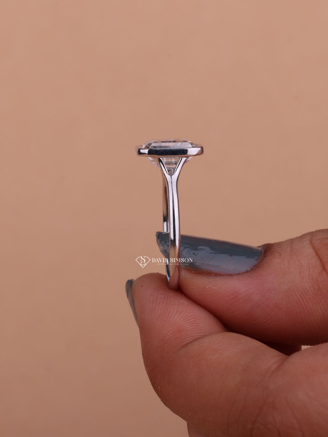 2.0CT-4.0CT Bezel Set Emerald Cut Moissanite Diamond Engagement Ring