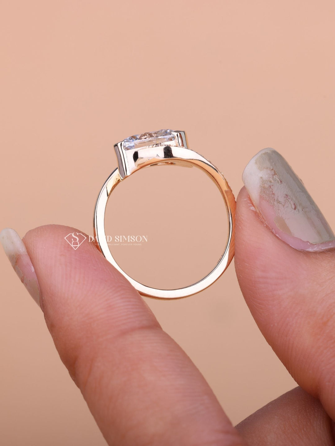 2.0CT-3.0CT East West Oval Cut Moissanite Diamond Bypass Pave Engagement Ring