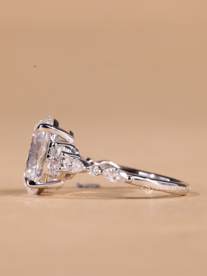 3.0CT-4.0CT Oval Cut Moissanite Cluster Diamond Engagement Ring