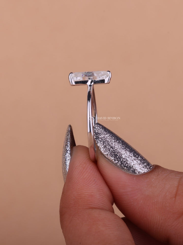 1.0CT-2.0CT Half Moon Cut Moissanite Solitaire Diamond Engagement Ring