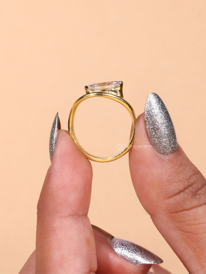 2.0CT-3.0CT East West Marquise Cut Moissanite Diamond Wave Engagement Ring