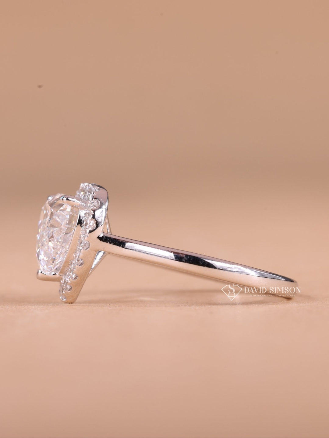 2.0CT-3.0CT Heart Shape Moissanite Halo Diamond Engagement Ring