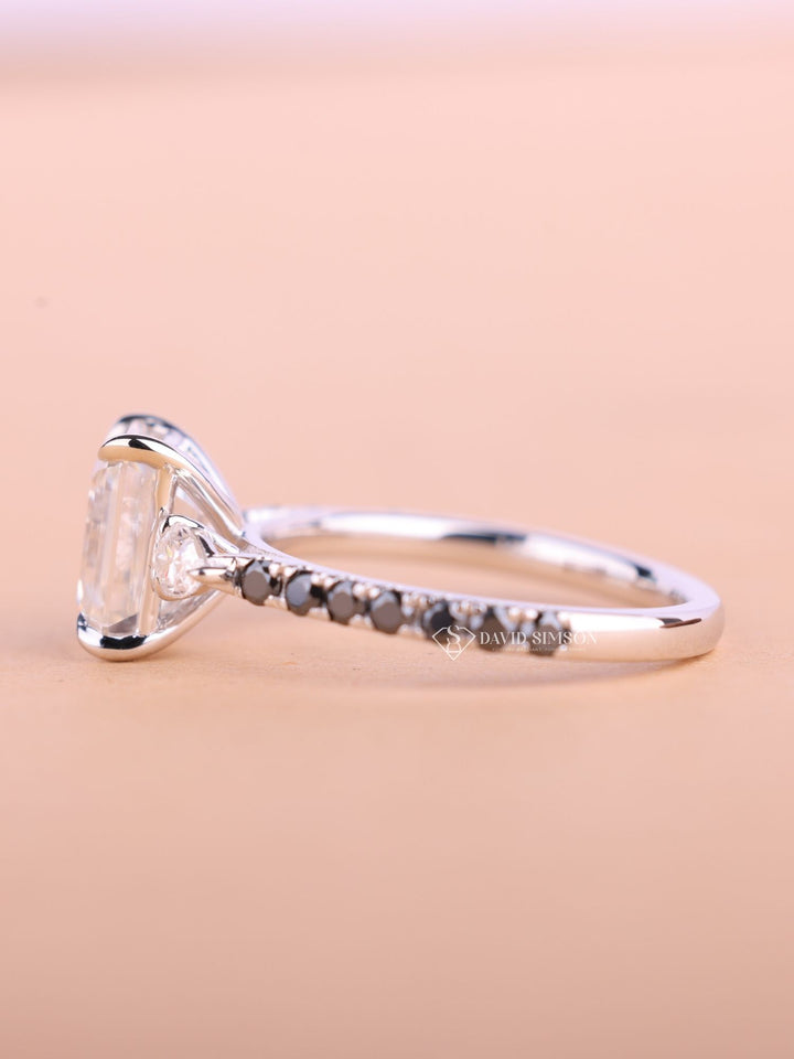 2.50CT-3.50CT Emerald Cut Moissanite Diamond Three Stone Engagement Ring