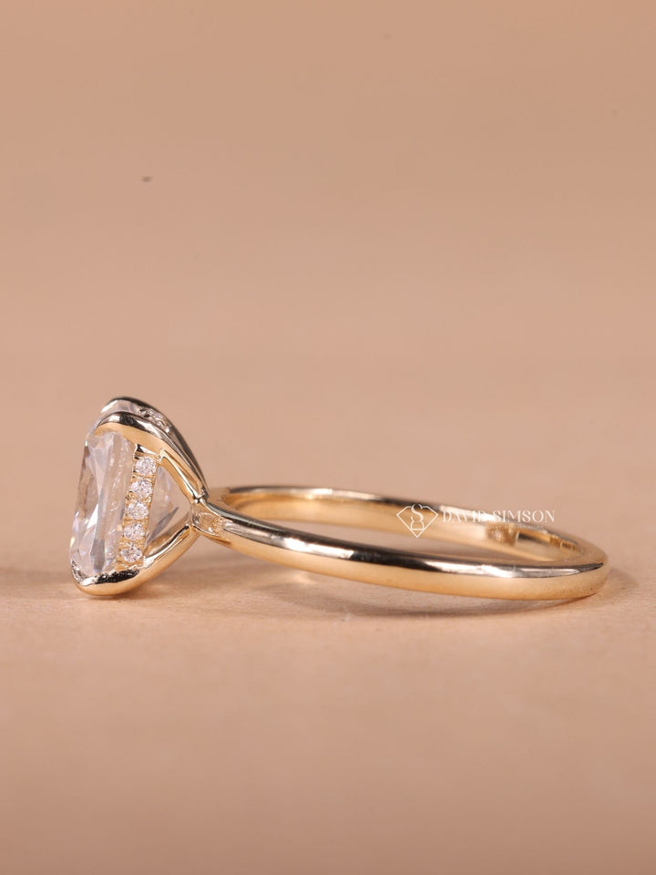 2.50CT-3.50CT Cushion Cut Moissanite Hidden Halo Diamond Engagement Ring