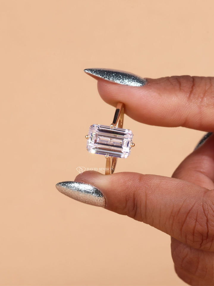 5.0CT-6.0CT Emerald Cut Moissanite Hidden Halo Diamond Engagement Ring