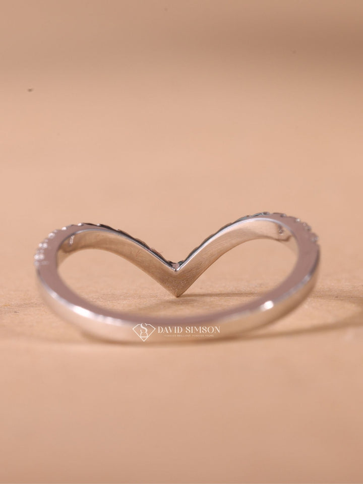 Round Cut Moissanite Diamond Curved Wedding Band