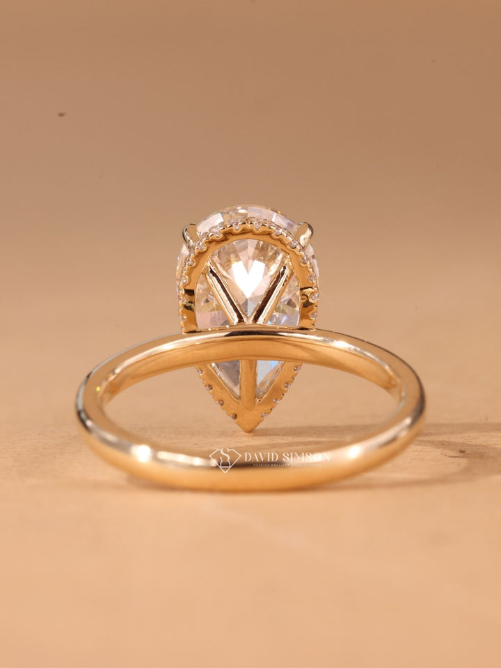 4.50CT-5.50CT Pear Cut Moissanite Hidden Halo Diamond Engagement Ring