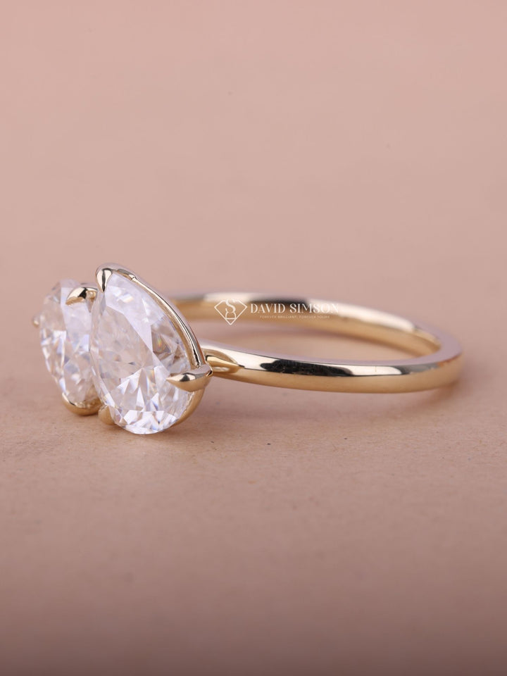 1.50CT-2.50CT Pear Cut Moissanite Toi et Moi Diamond Engagement Ring