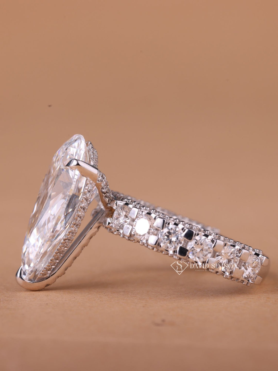 5.0CT-7.0CT Pear Cut Moissanite Diamond Hidden Halo & Unique Pave Engagement Ring