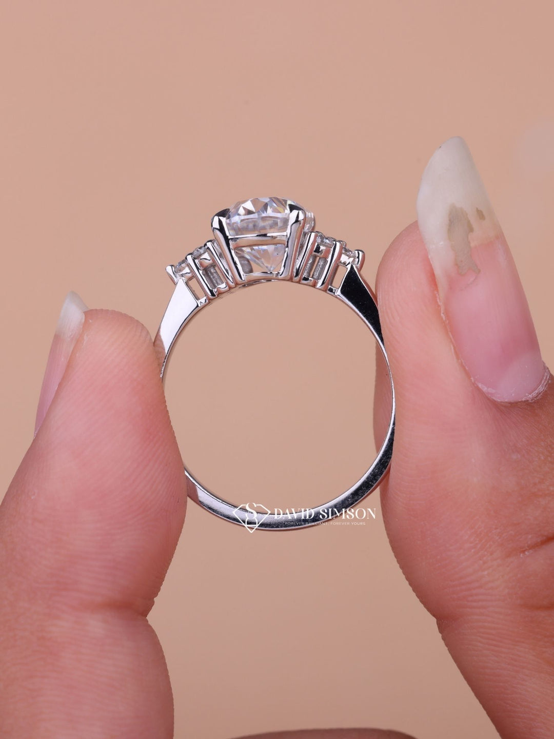 2.0CT-3.0CT Oval Cut Moissanite Cluster Diamond Engagement Ring