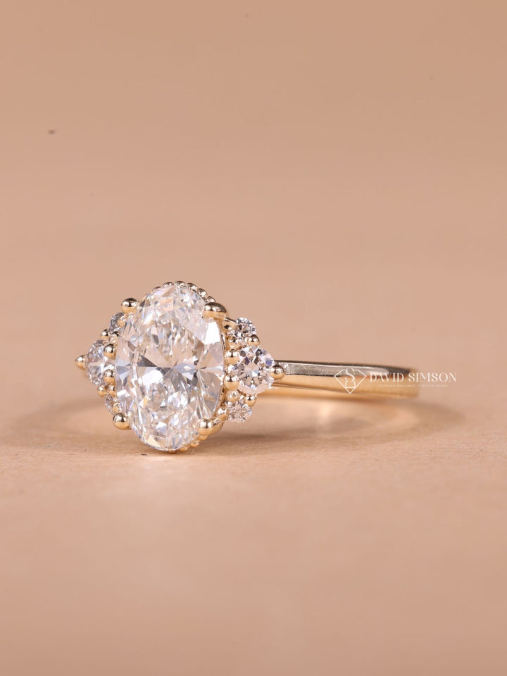 1.0CT-2.0CT Oval Cut Moissanite Diamond Cluster Engagement Ring for Her