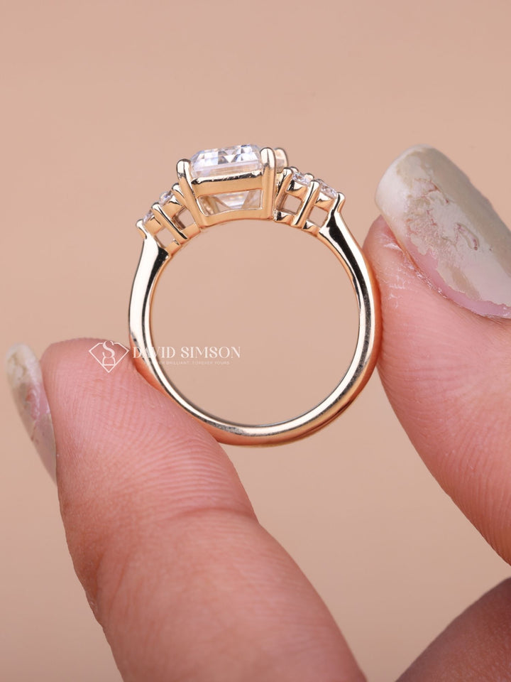 4.50CT-5.50CT Emerald Cut Moissanite Cluster Diamond Engagement Ring