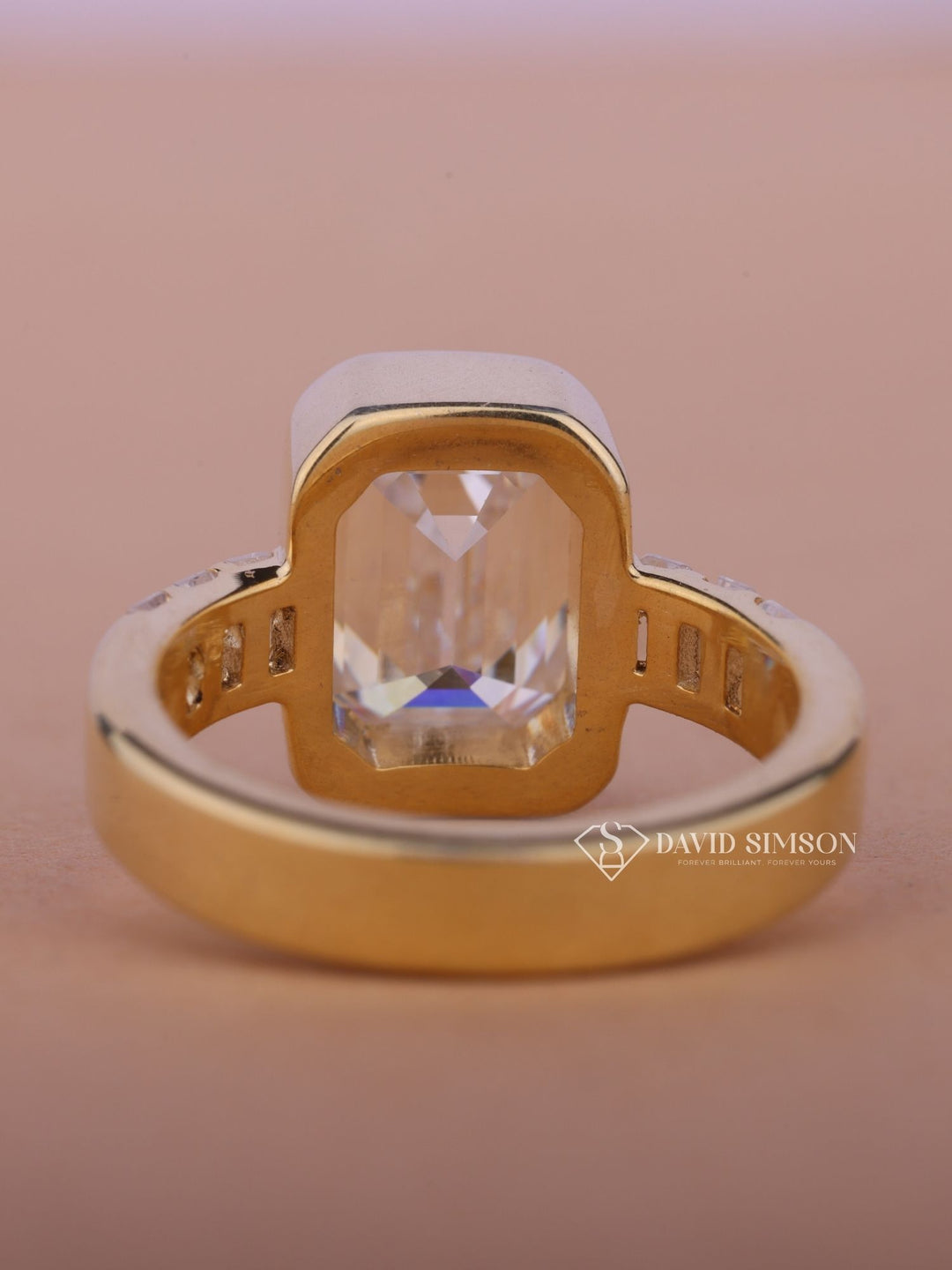 4.0CT-6.0CT Bezel Emerald Cut Moissanite Bar Set Pave  Diamond Engagement Ring