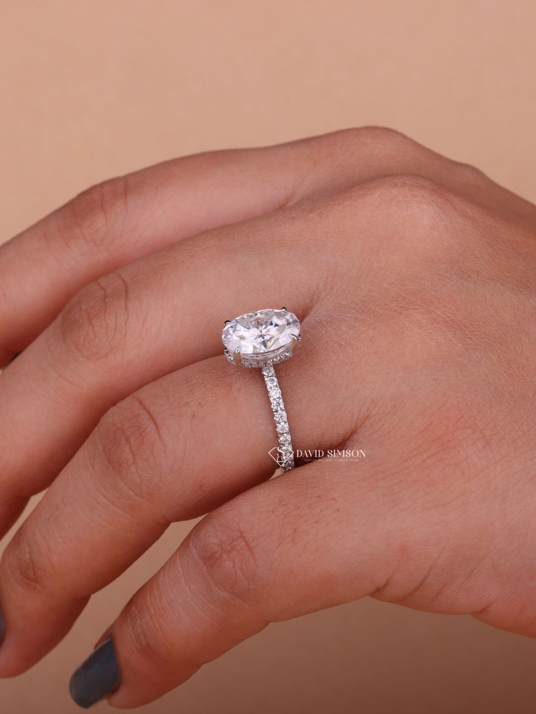 2.50CT-3.50CT Oval Cut Moissanite Hidden Halo Diamond Engagement Ring